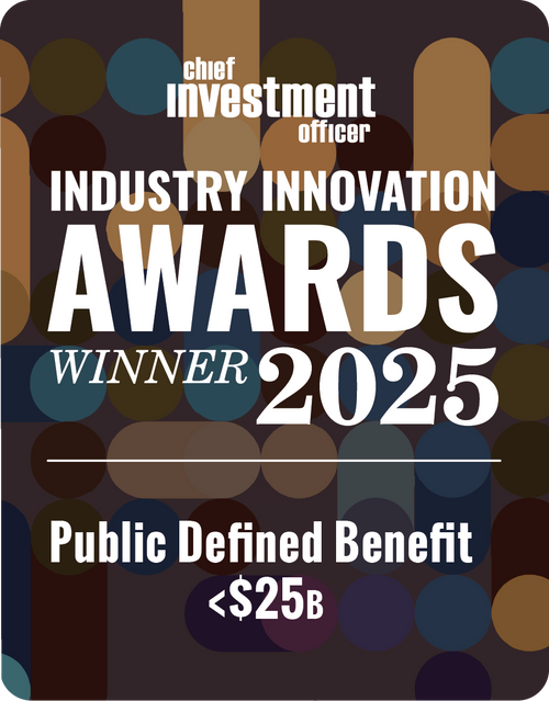 Logo: 2025 CHIEF INVESTMENT OFFICER Asset Owner: Public DB <$25B Desk Plaque